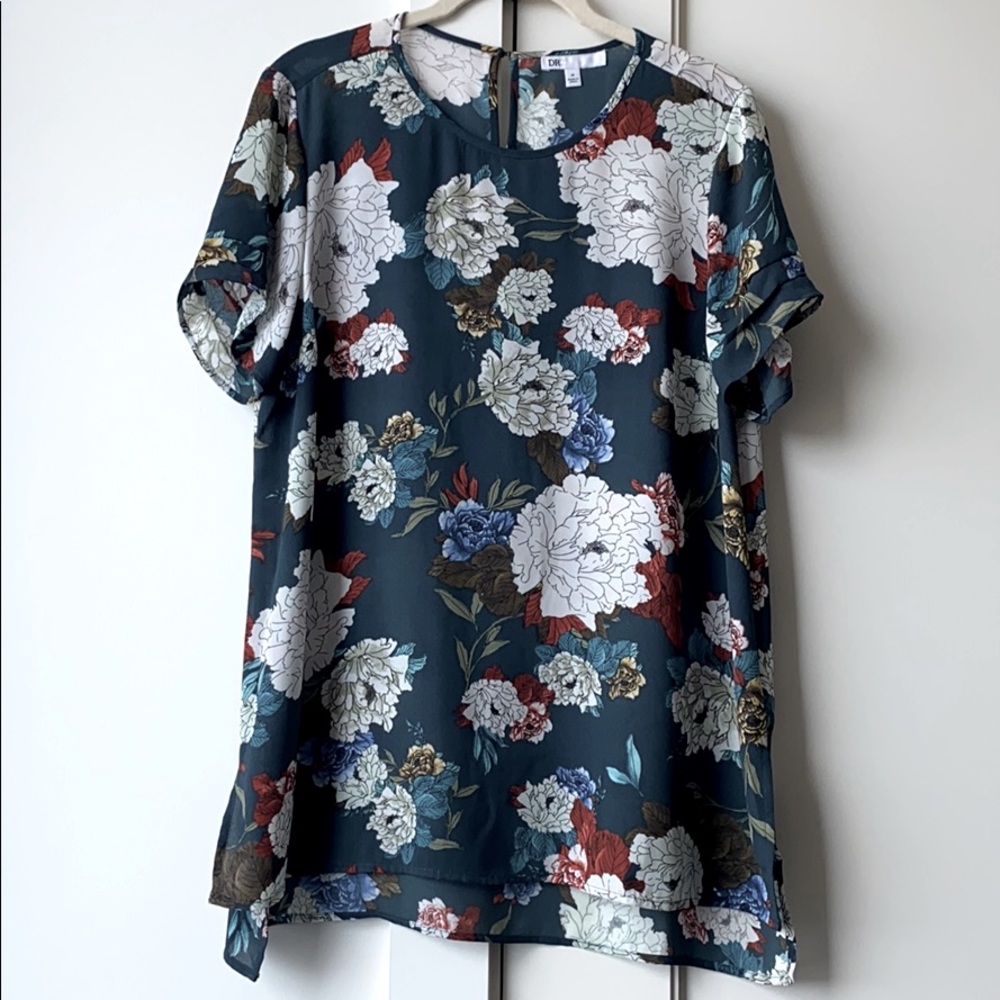 Floral blouse top